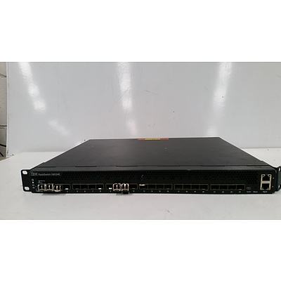 IBM G8124E Rack Switch