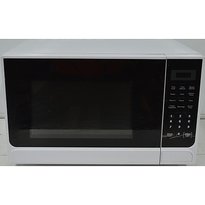Homemaker 900 Watt Microwave Oven