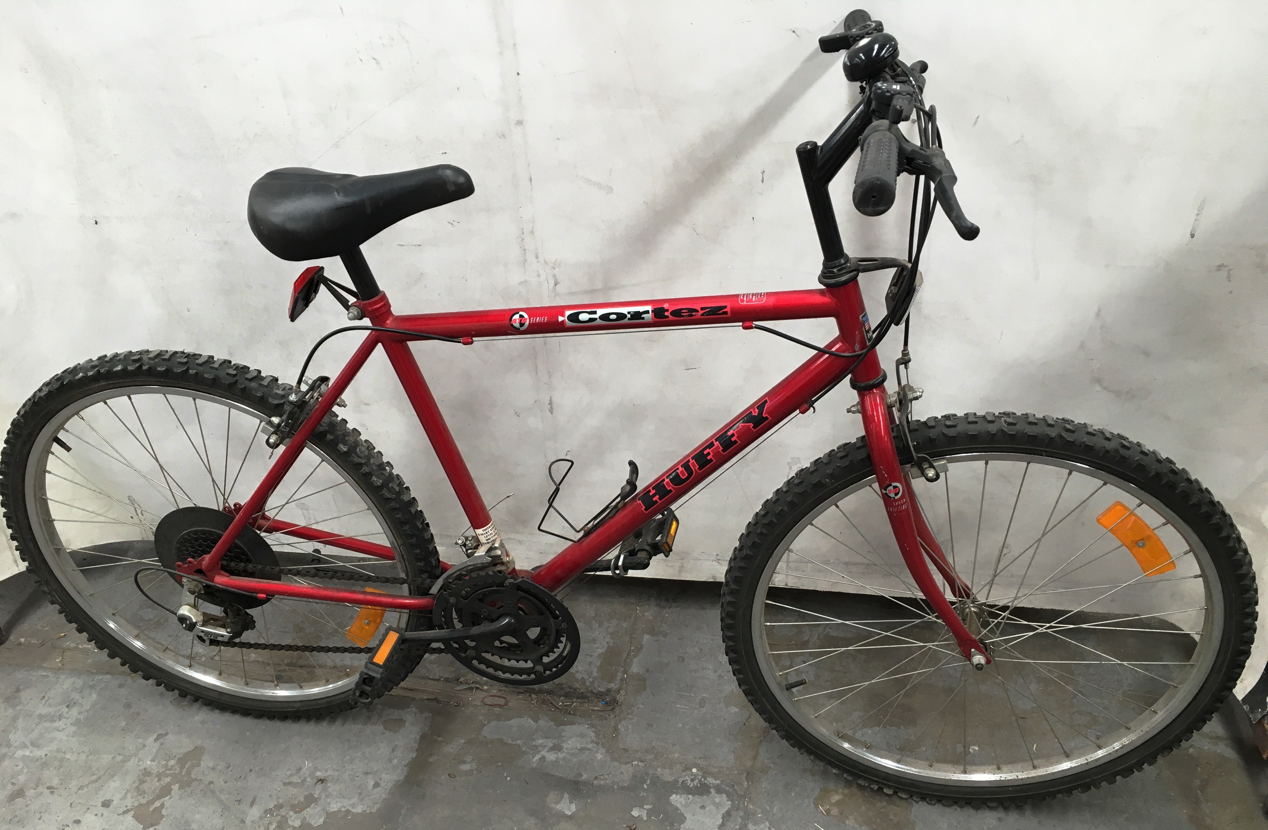 huffy stalker lx 18 speed