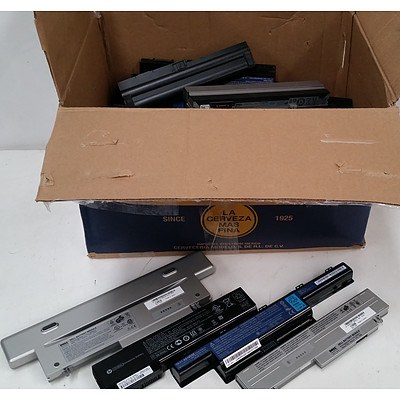 Laptop Batteries for Various Brands - Lot of Approx 30