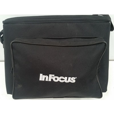 InFocus LP425z VGA LCD Projector