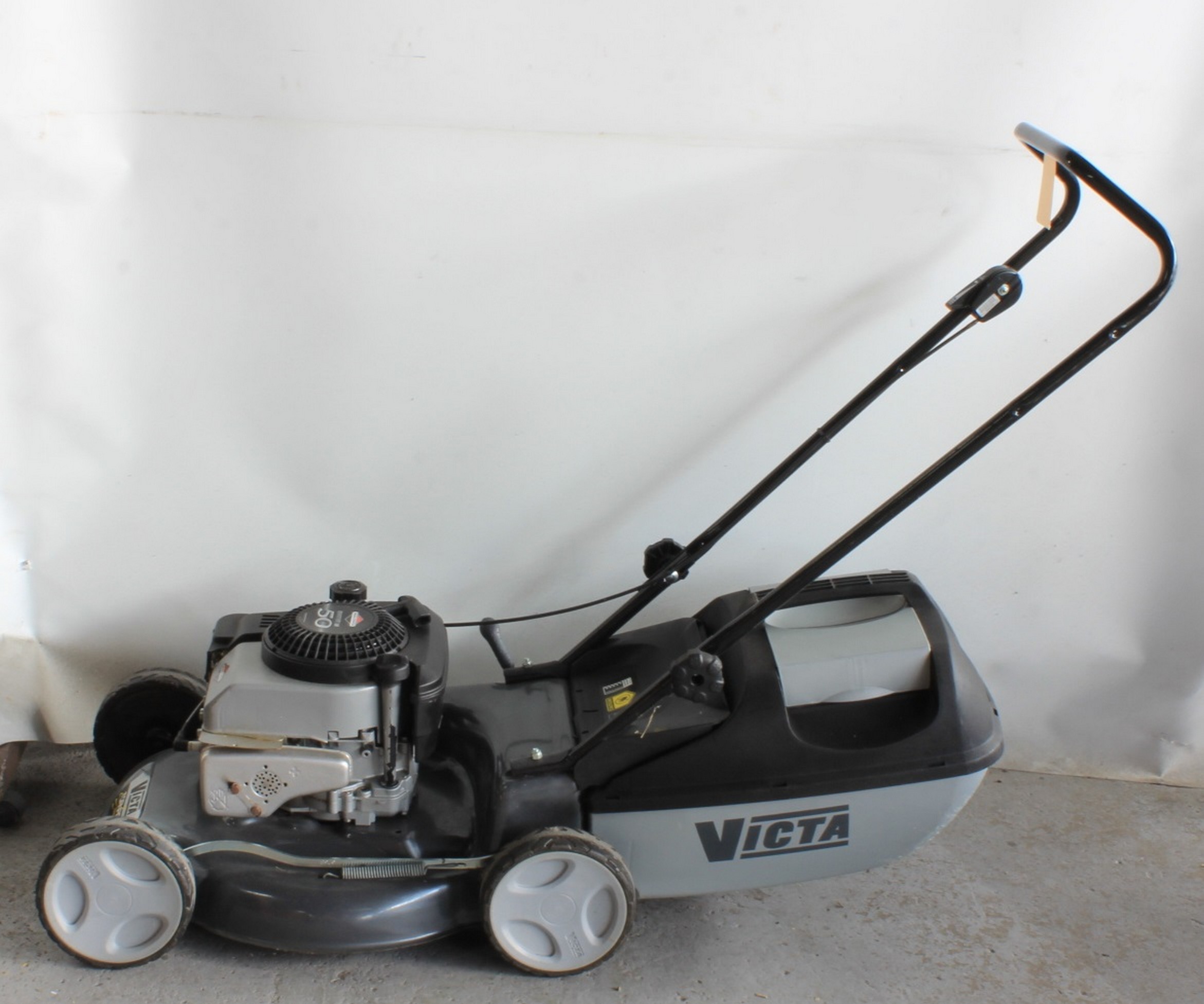 victa tornado