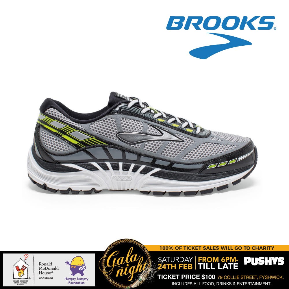 brooks store shoes