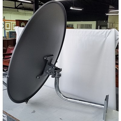 Lot of 12 - 90 Cm KU Band Satellite Dish complete with Heavy Duty Wall Bracket - RRP=$1,380.00