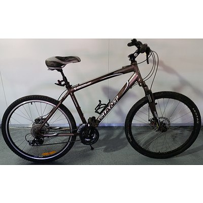 giant sedona dx 24 speed mountain bike