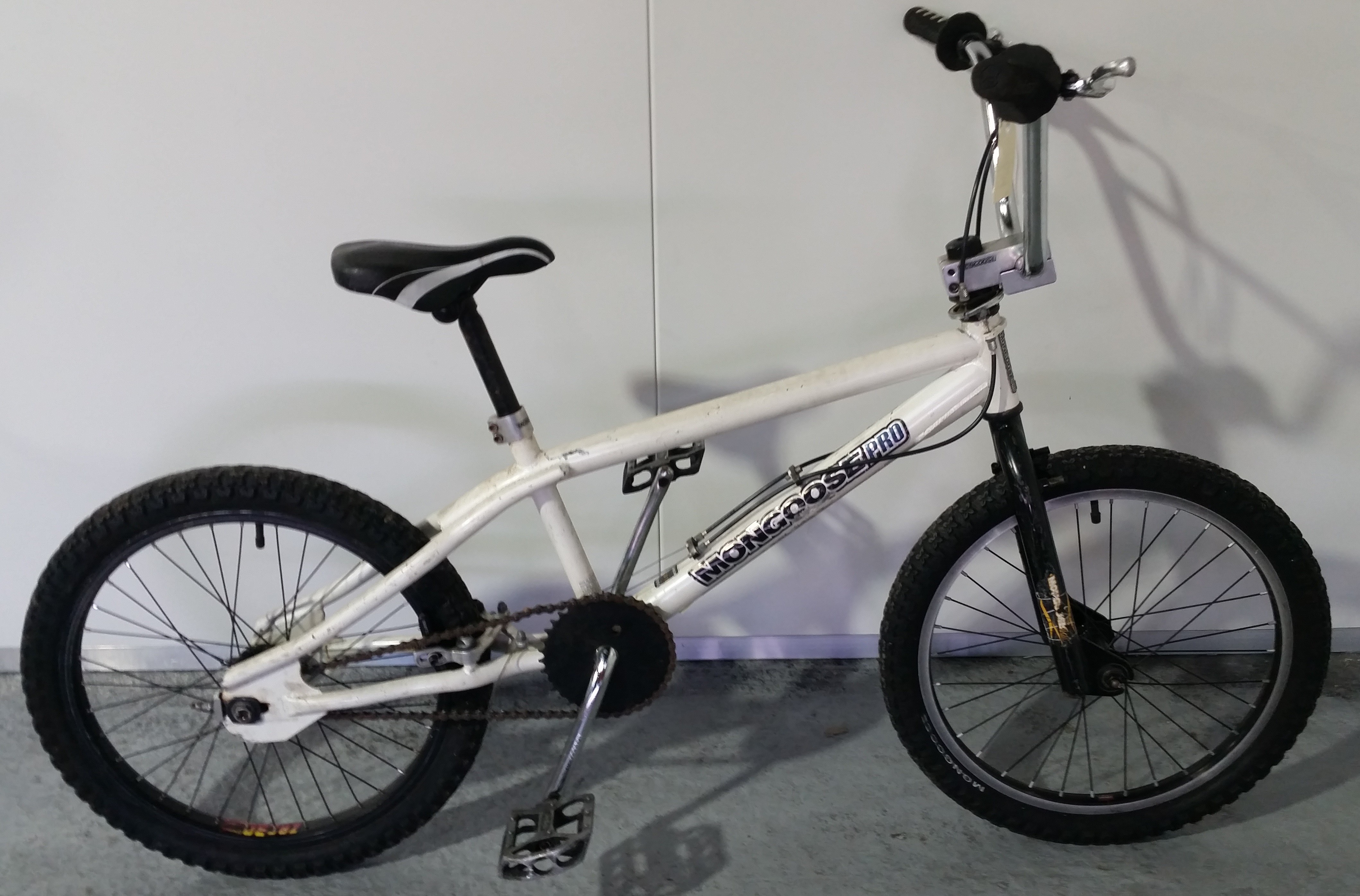 mongoose duster 16 inch bike