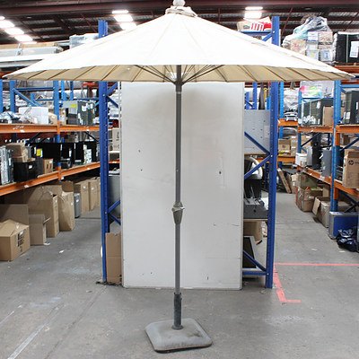 Shelta Outdoor Umbrellas With Base