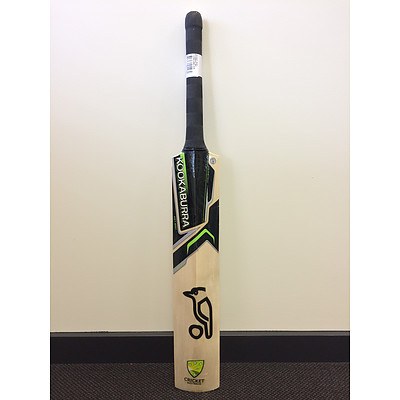 Cricket Bat signed by the Australian Squad selected for the 2015 Tour of West Indies