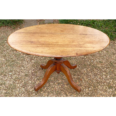 19th Century Australian Cedar Breakfast Table