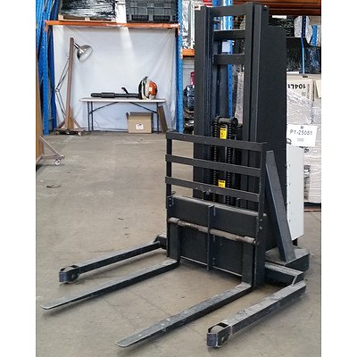 Crown Walk Behind Electric Forklift