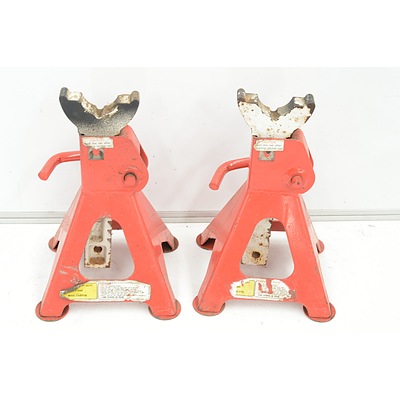3 Tonne Ratchet Axel Stands - Lot of Two