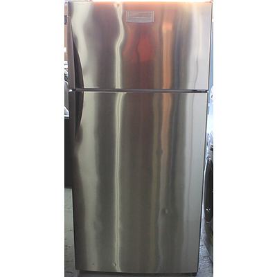 Westinghouse Virtuoso 520 Litre Stainless Steel Fridge/Freezer