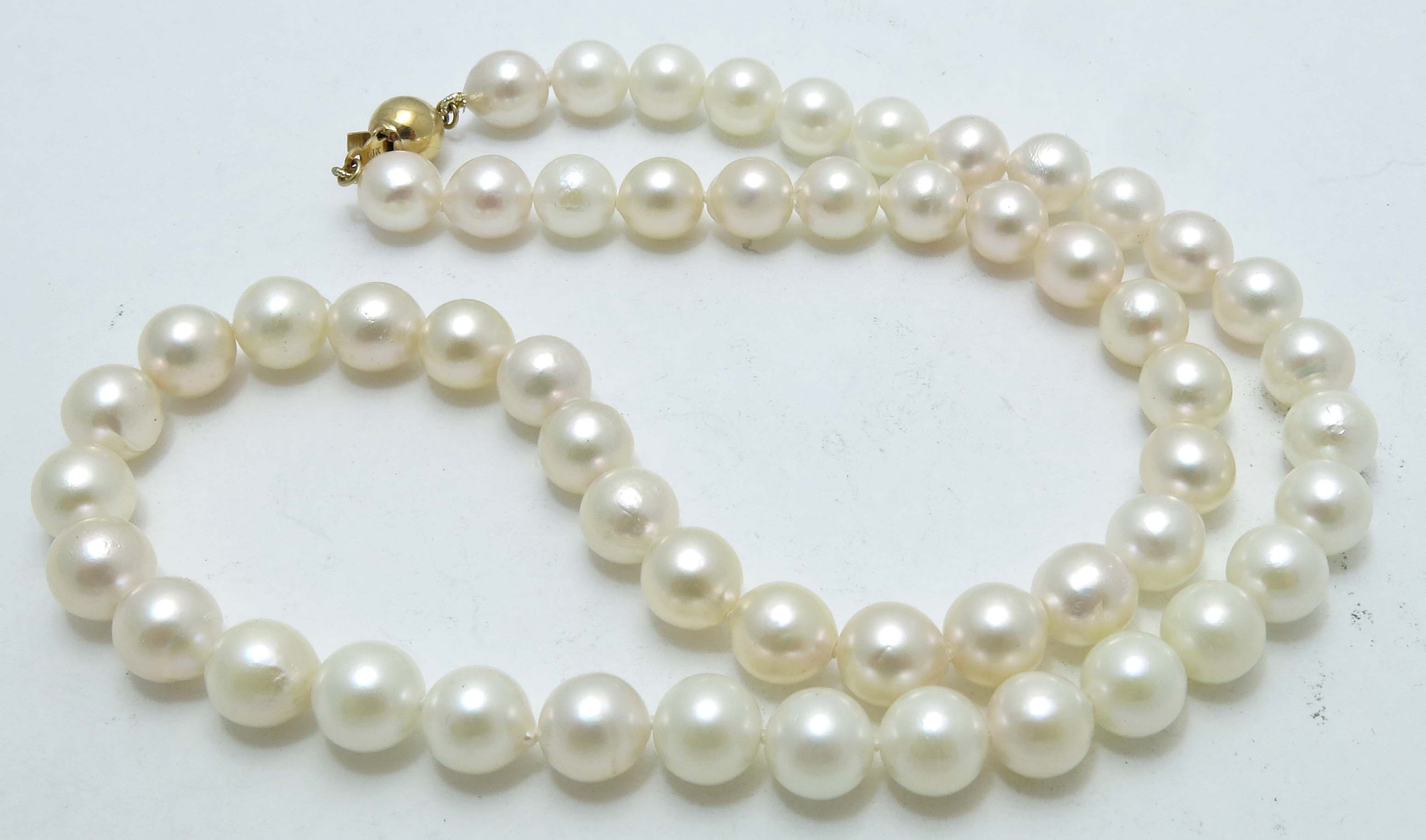 Genuine Cultured Pearl Necklace - Lot 947690 | ALLBIDS
