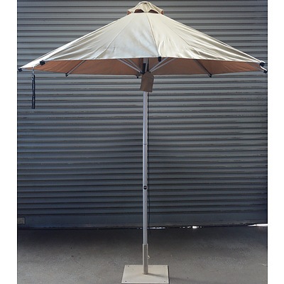 Shelta Outdoor Umbrella