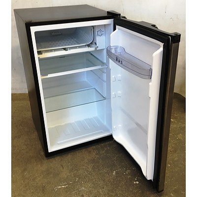 Whirlpool 120L Bar Fridge