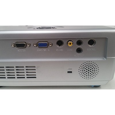Toshiba TDP-T9 XGA DLP Projector