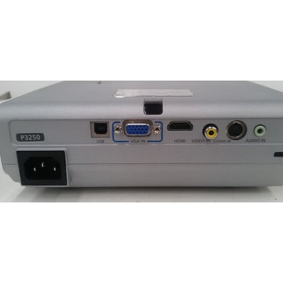 Acer P3250 XGA DLP Projector