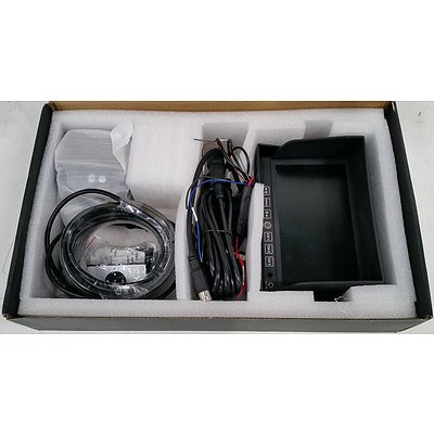 Response Reversing Camera Kit w/ 7 Inch LCD Monitor - RRP: $249.00
