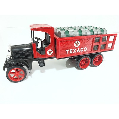 Ertl Company Kenworth Truck Texaco Money Box 1992