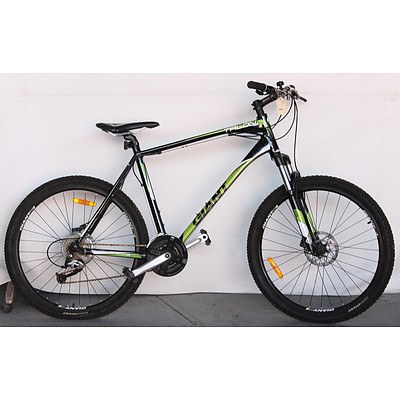 Giant Talon XL Mountain Bike