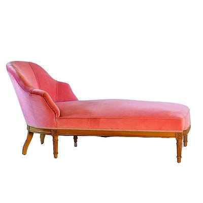 20th Century Queensland Maple Day Bed with Pink Velvet Upholstery