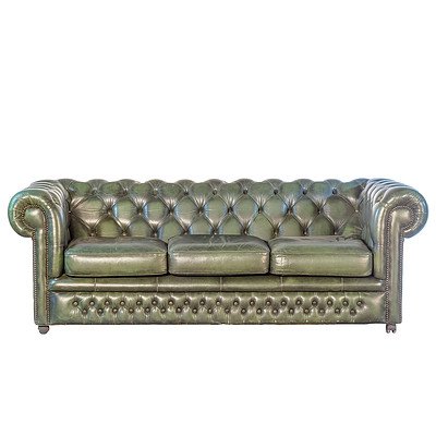 Gascoigne Green Leather Chesterfield Sofa Late 20th Century 