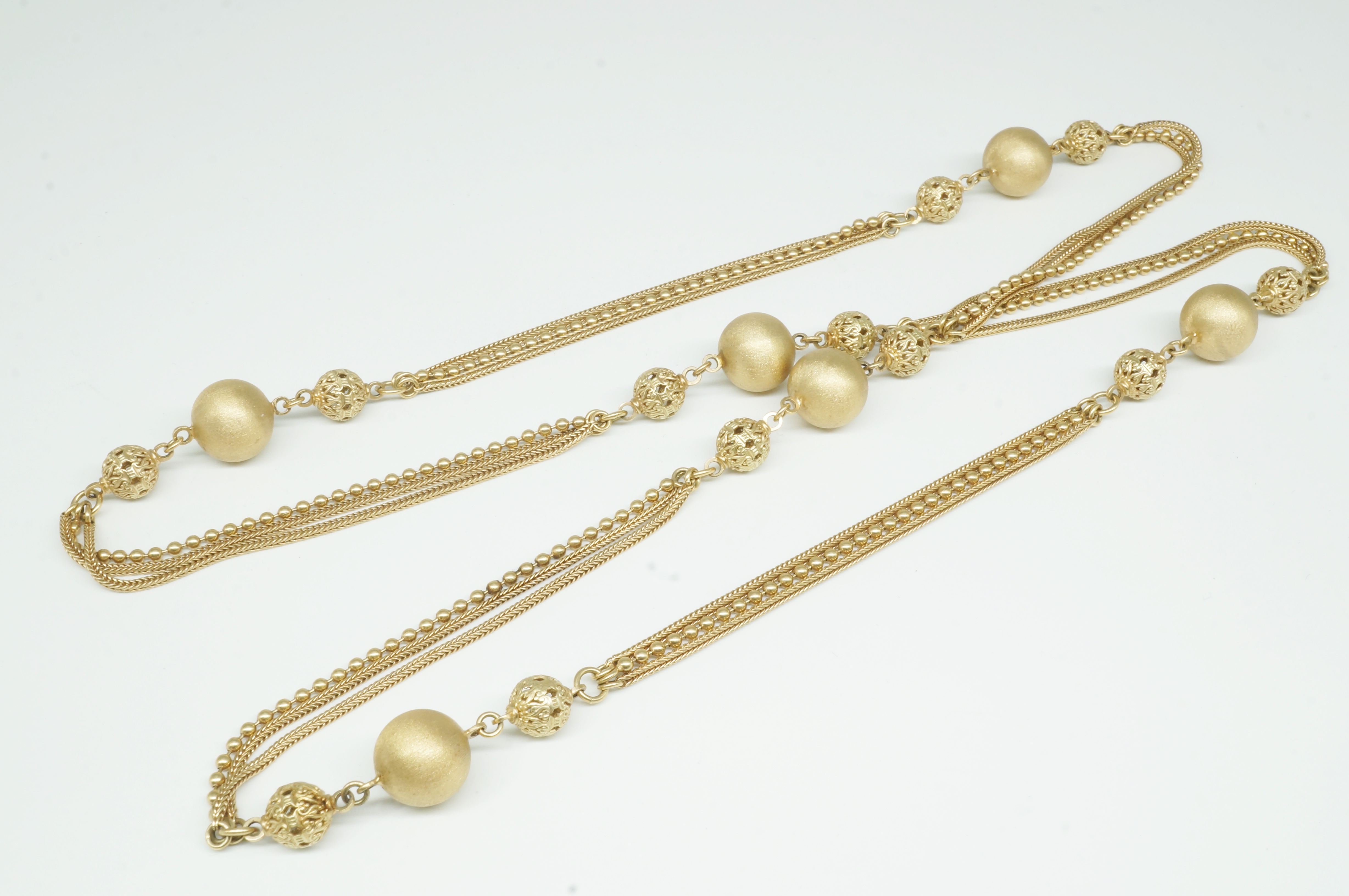 '14ct Yellow Gold Necklace, Tripe Chains and Triple Fancy Balls '