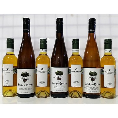 Lot of 7 Riesling and Pinot Gris = RRP=$150.00