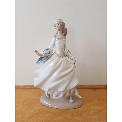 Lladro Cinderella Figure