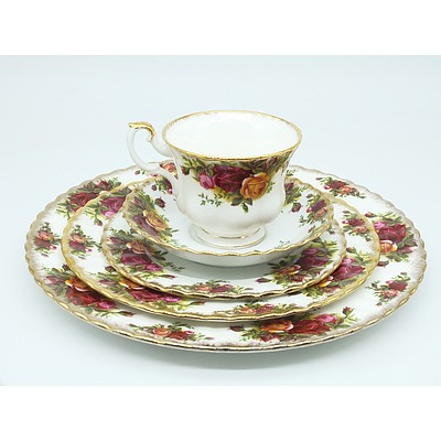 Royal Albert Old Country Roses Five Piece Setting