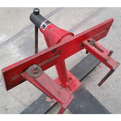 Coxhead 300 Heavy Duty Engine Stand