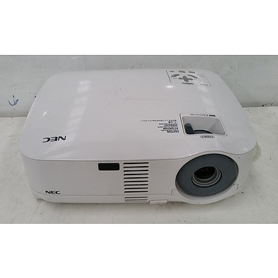 NEC VT490 SVGA 3LCD Projector