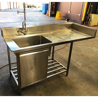 Commercial Stainless Steel Bench with Sink