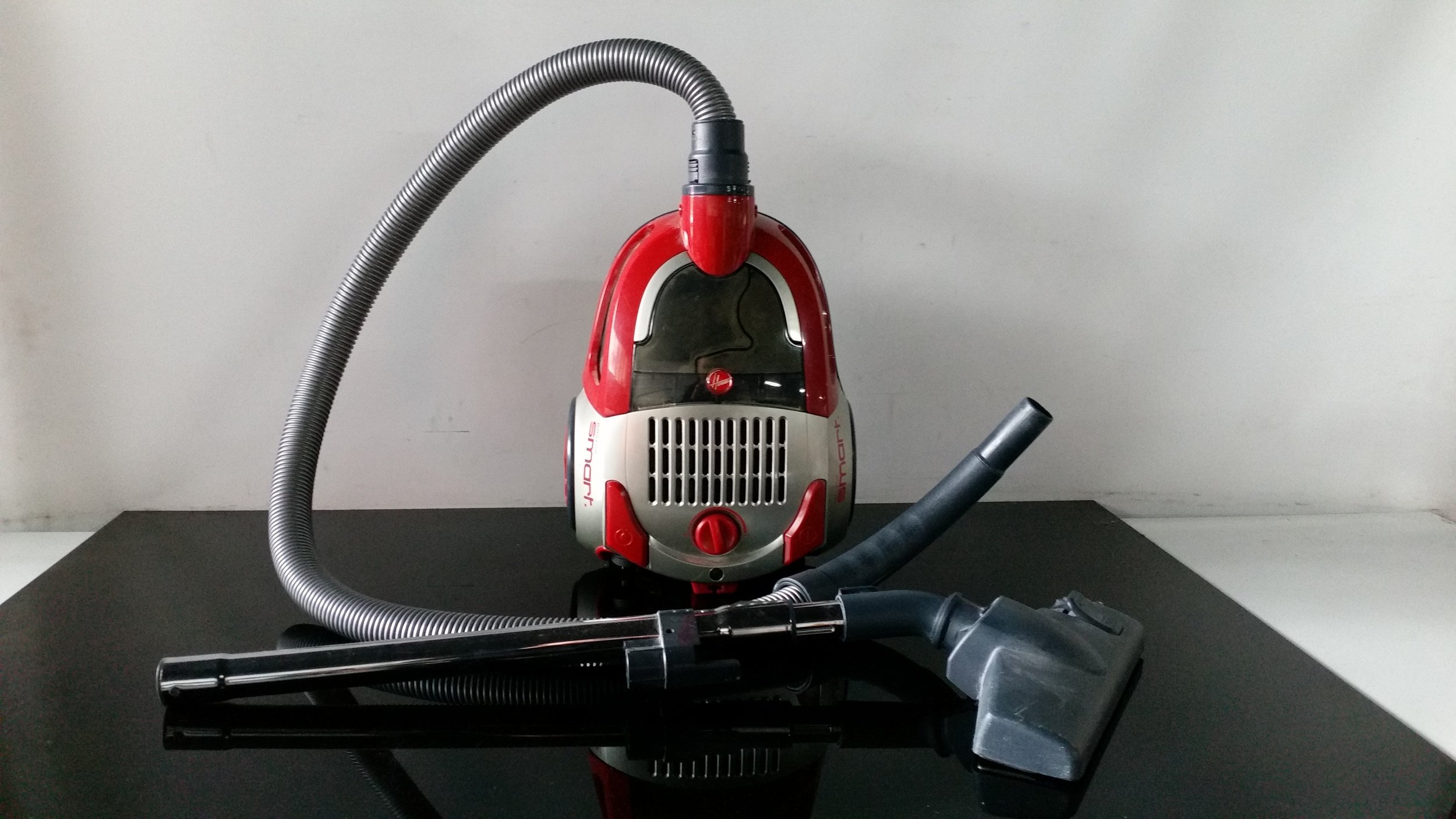 Hoover Bagless Smart Vacuum Cleaner Lot 1003226 ALLBIDS