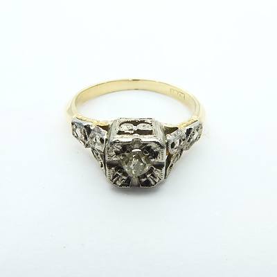 Antique 18ct Yellow and White Gold Ring with Old Mine Cut Diamond in illusion setting