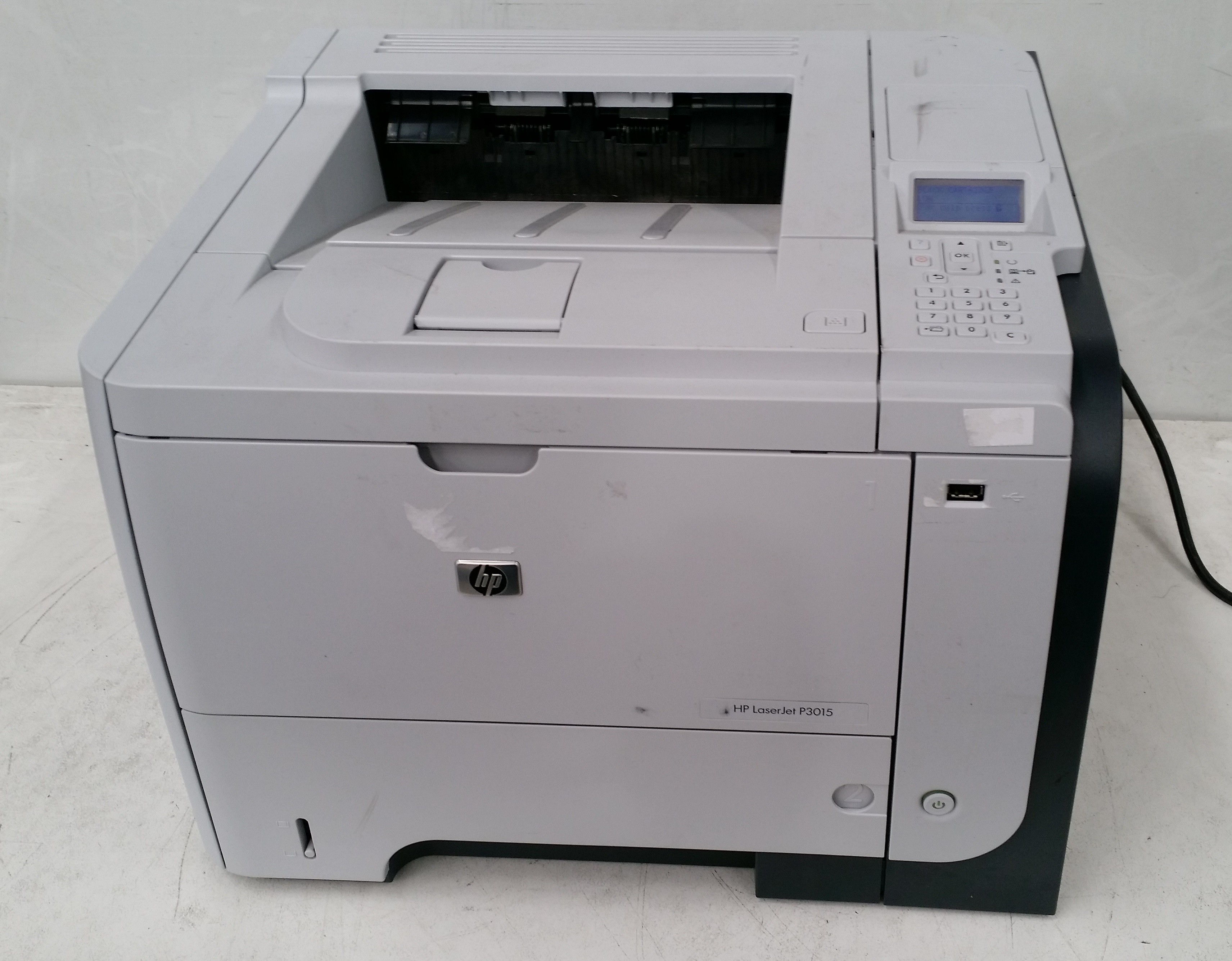 Принтер hp laserjet p3015 печатает белые листы