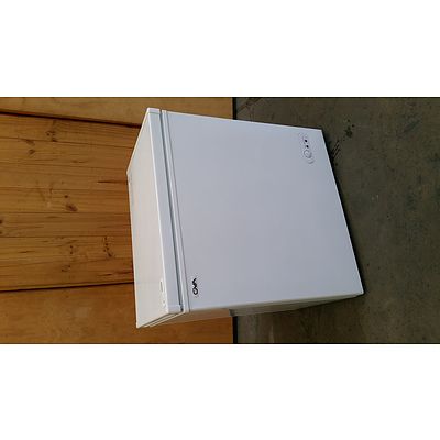 GVA 148L Chest Freezer