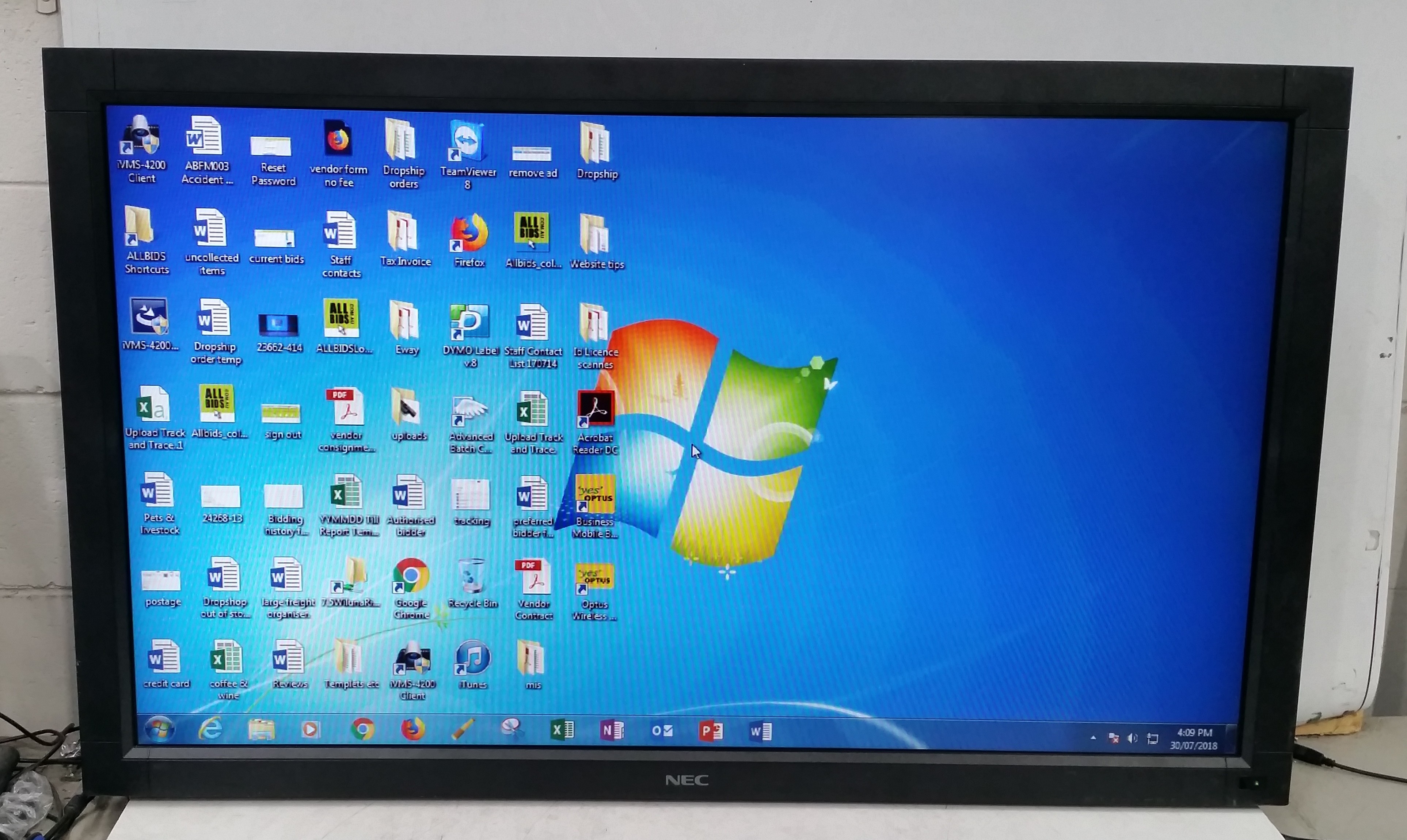 NEC MultiSync LCD4215 42 Inch Widescreen - Lot 987494 | ALLBIDS
