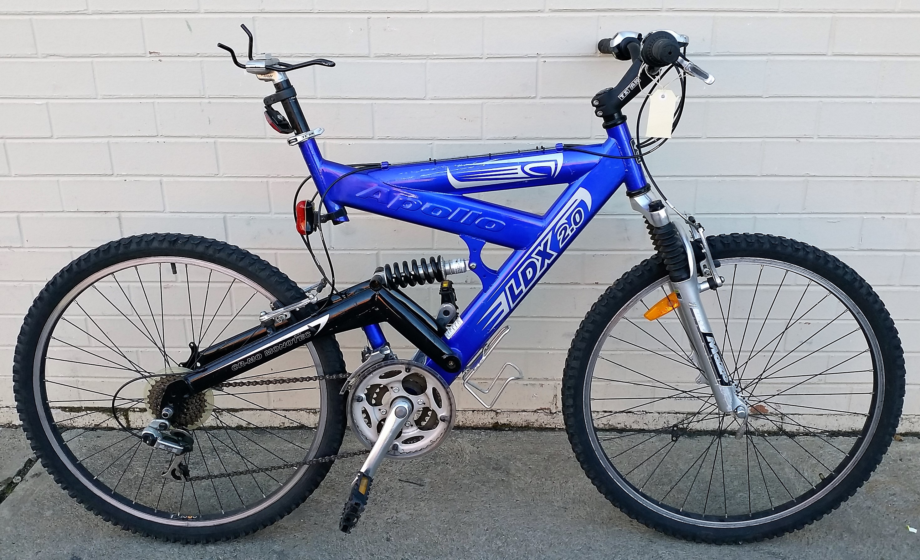 titan trail 21 mountain bike