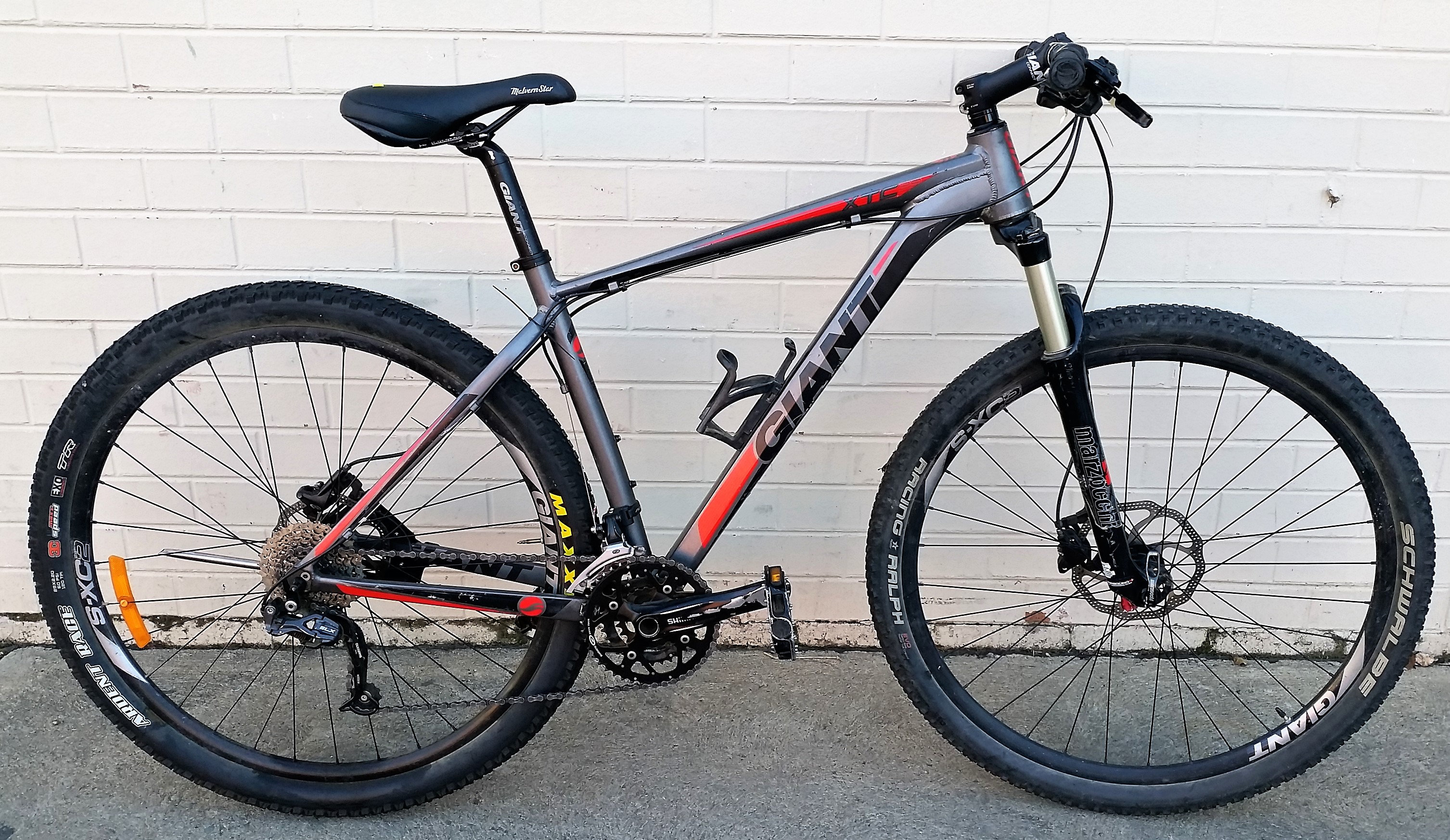 giant xtc 4.5 mountain bike