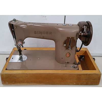 Vintage Singer 201P Sewing Machine(circa 1956)