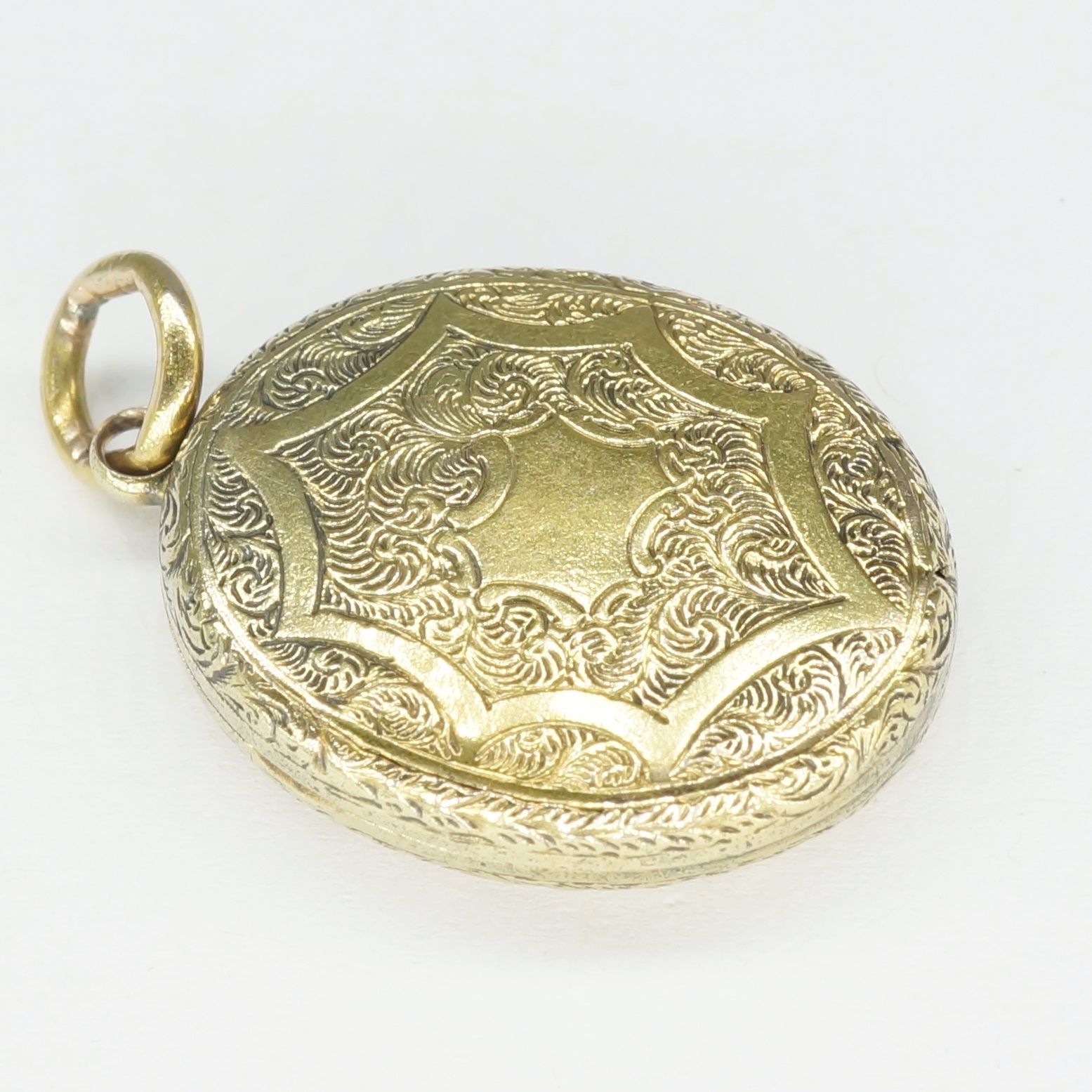 '15ct Yellow Gold Engraved Locket with Painted Portrait Inside'