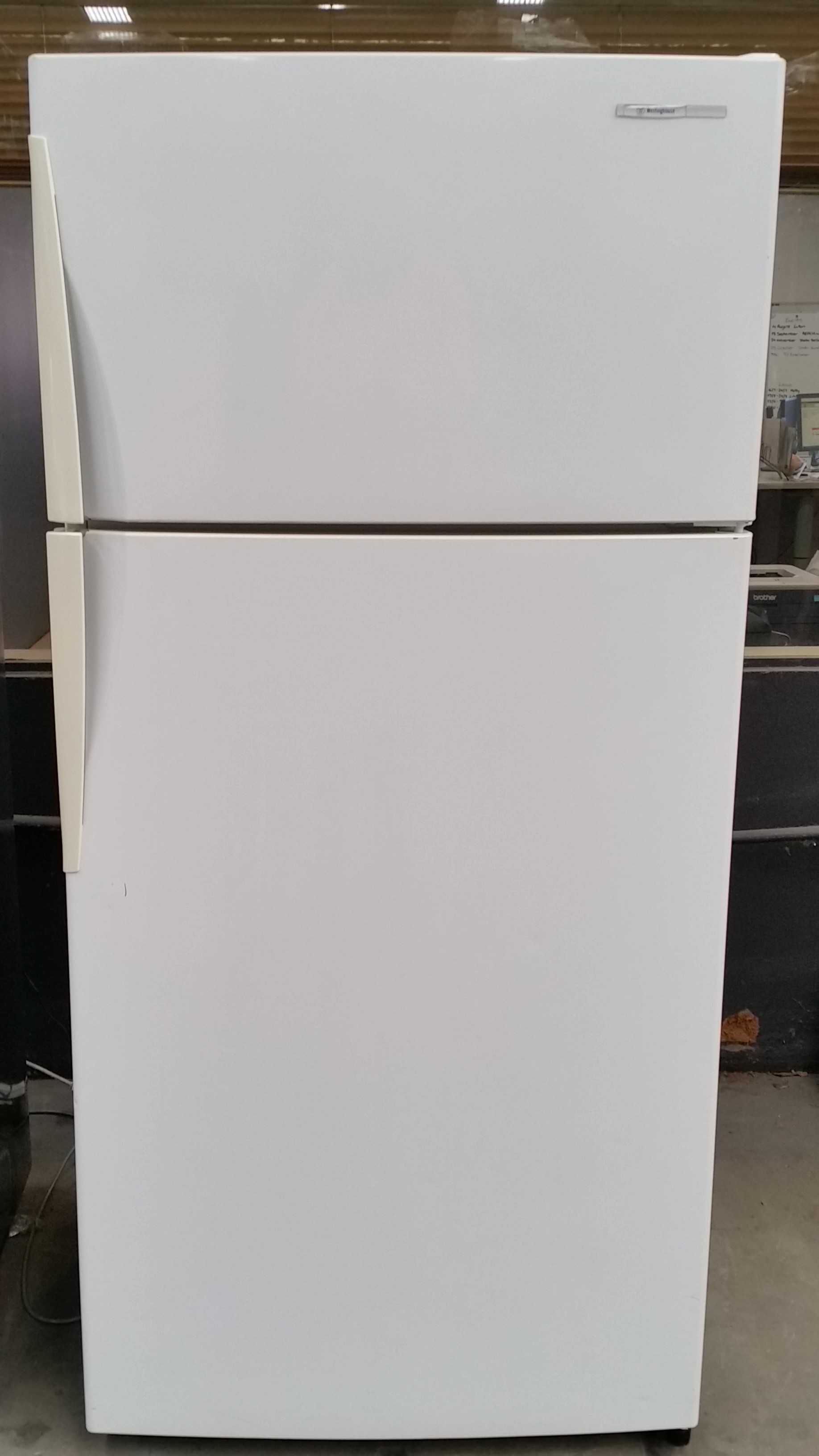 Westinghouse 520 Litre Fridge/Freezer Lot 984578 ALLBIDS