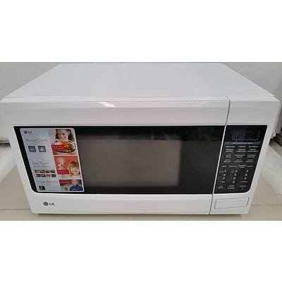 LG Round Cavity 1100 Watt Microwave Oven