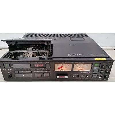 Sony SLO-1700 Commercial Beta HiFi Video Cassette Recorder