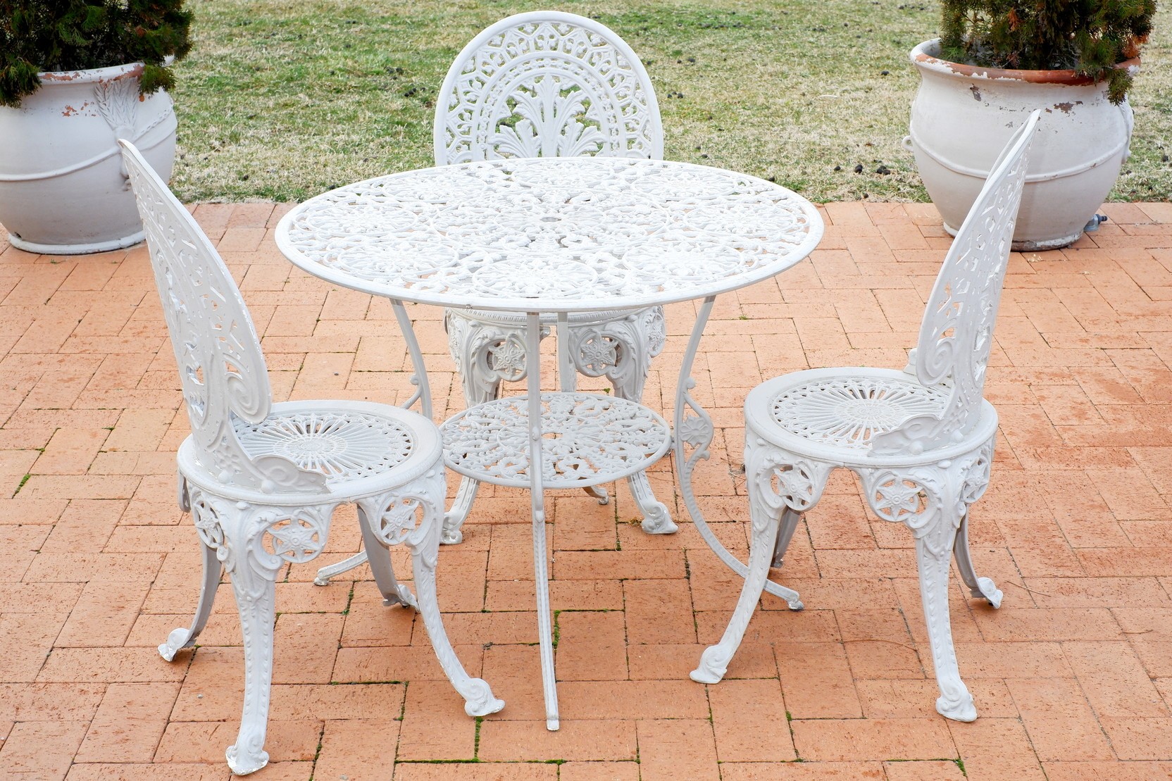 'Vintage Cast Metal Alloy Outdoor Setting'