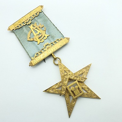 9ct Yellow Gold Lodge Arcadia Masonic Medal 1924