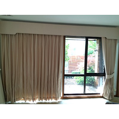 Curtain Rails, Pelmets, Tracks and Curtains