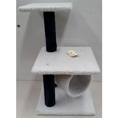 Lot of 2 Cat Posts - Brand new - RRP over $150