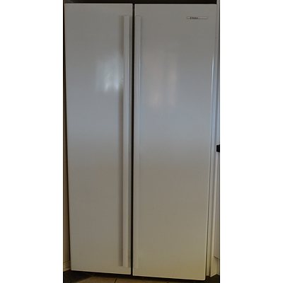 Westinghouse 600 Litre French Door Refrigerator